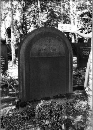 Grabstein 829