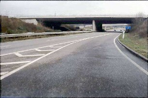 Ausfahrt aus Überführung West (Heidelberg Richtung Wolfartsweier) zu Fahrbahn Süd der K9652 (Landau Richtung Wolfartsweier)