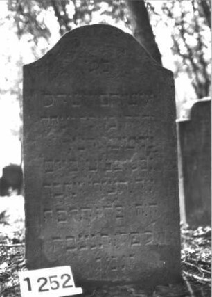 Grabstein 1252 (?)