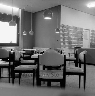 Käselau: Kaufhaus: Bahnhofstraße: vor Eröffnung am 23. November 1972: Innenansicht: Caféteria