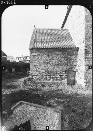 Hausen (Wipfratal-Hausen). Filialkirche St. Nikolaus (Baubeginn 12. Jh.). Chor (13./14. Jh.) von Norden