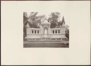 Kaiserin-Augusta-Denkmal in den Rheinanlagen in Koblenz