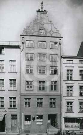 Fassade des Bürgerhauses Wilhelmstrasse 46 in Elbing