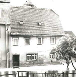 Colditz, Tiergartenstraße 2. Wohnhaus (18. Jh.). Straßenansicht
