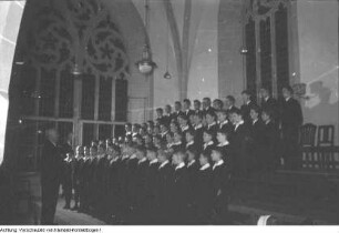 Pirna. Stadtkirche St. Marien Dresdner Kreuzchor. Konzert unter Leitung von Rudolf Mauersberger (1889-1971), um 1950?