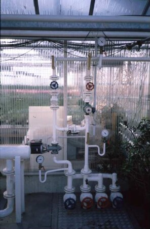 Fotografie: Gartenbautechnik-Gewächshaus, Heizung