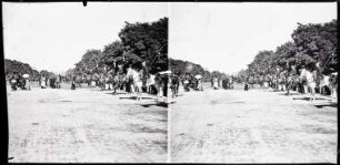 Paris. Avenue du Bois. Militärparade zum Nationalfeiertag ("revue du 14 juillet")