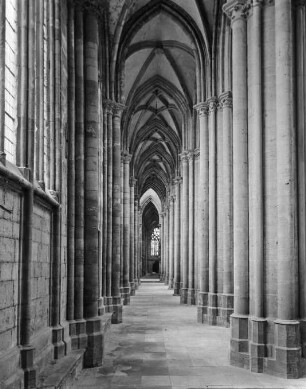 Halberstadt, Dom St. Stephanus und St. Sixtus, nördl. seitenschiff, nach Osten