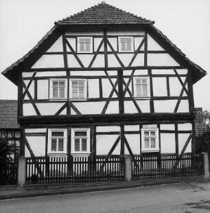 Herleshausen, Lauchröder Straße 14