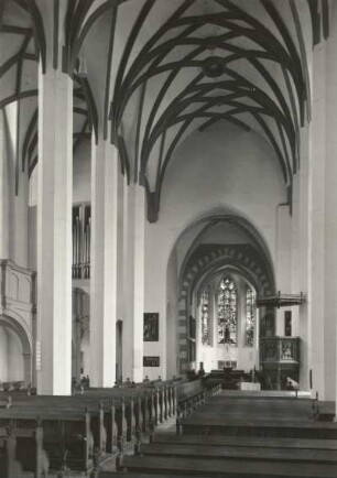 Leipzig-Zentrum. Thomaskirche. Inneres nach Osten