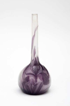 Vase mit Irisdekor
