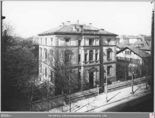 Darmstädter Landstraße 40 von Osten