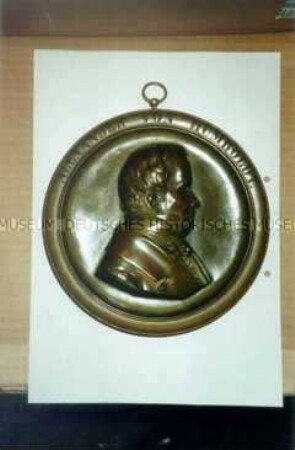 Medaillon mit dem Bildnis Alexander von Humboldts