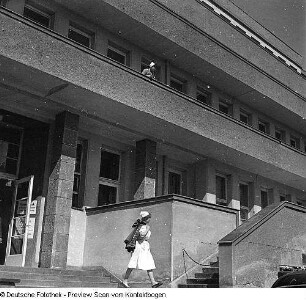 Junge Sanitäter Schwesternschule