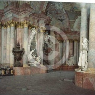 Fürstengruft in der Klosterkirche Grüssau