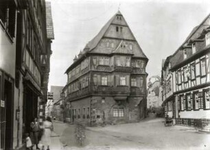 Miltenberg, Gasthaus "Zum Riesen" : Miltenberg. Gasthaus und Hotel "Zum Riesen". Riesengasse. Giebelansicht