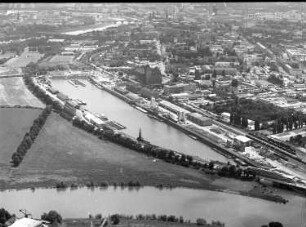 Dresden-Friedrichstadt. Alberthafen (1891/1895, Umbau 1997). Ansicht mit Hafenmühle. Luftbild-Schrägaufnahme nach Südosten