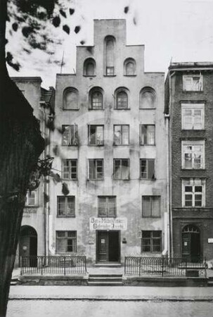 Fassade des Bürgerhauses Wilhelmstrasse 23 in Elbing
