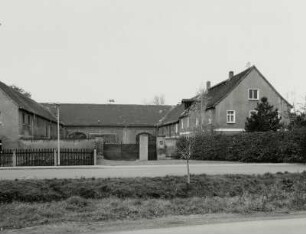 Kleinpösna, Dreiseithof