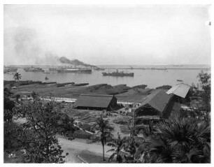 Colombo (Sri Lanka). Blick über den Hafen mit Hochseepassagierdampfer "Cleveland"
