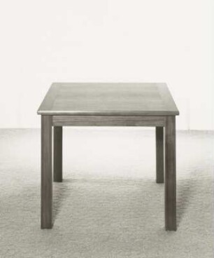 Beistelltisch (Modell 151)