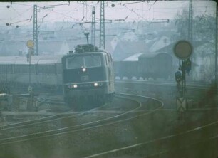 Vaihingen/Enz-Nord Lok 181 204 Einfahrvorsignale Bahnschranke