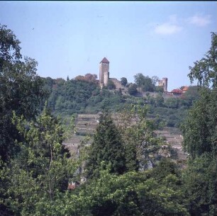 Heppenheim (Bergstraße). Blick zur Starkenburg (1065 errichtet)