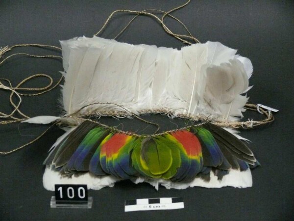 Inv.No. UL100 - Headdress