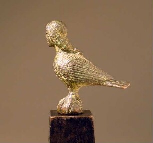 Archaische Statuette einer Sirene (Gefäßaufsatz ?)
