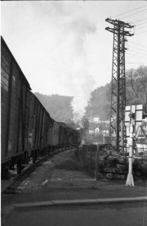 Lok 21, G(St) 305, Ausfahrt Bahnhof Mühringen