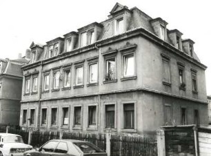 Dresden-Mickten, Winterstraße 2. Wohnhaus (um 1910). Straßenansicht von Südwesten