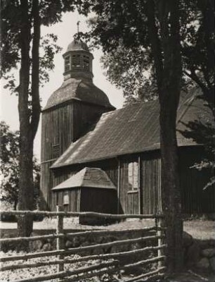 Klastawe. Evangelische Holzkirche, errichtet 1637.
