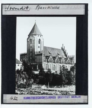 Wormditt, Stadtkirche St. Johannis : Außenansicht von SW