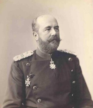 Eduard von Treskow, Oberst und Kommandeur des Regiments von 1888-1891, Brustbild