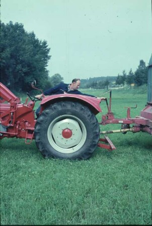 Fotografie: Transportgerät, Einachsanhänger, Arbeitskraft, Bedienelement, Ergonomie