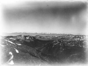 Gebirgslandschaft : Blick vom Gipfel des Musala (2925,4m) über das Rila-Gebirge.