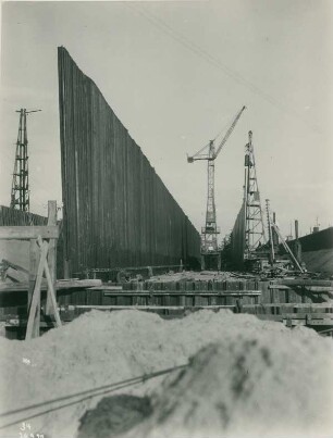 Schleuse Hünxe im Lippe-Seitenkanal, Deutschland, 1927