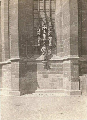 Ostchor der Jakobskirche mit Christusfigur. Rothenburg ob der Tauber