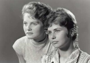 Doppelporträt der Schwestern Renate Heldt und Ursula Heldt