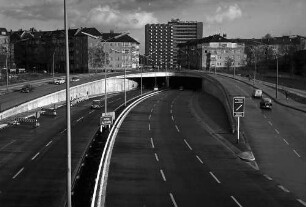 Berlin: Stadtautobahn; Tunneleinfahrt