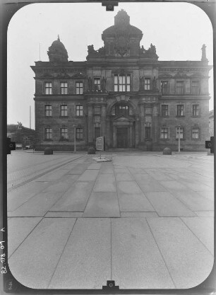 Dresden-Altstadt, Augustusstraße 2. Ständehaus (1901-1906; P. Wallot). Hauptfassade vom Schloßplatz