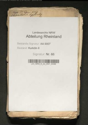 Verkauf des Nachlasses des Erzbischofs Josef Clemens; Kosten der Beisetzung; Verzeichnis der rückständigen Pensionen
