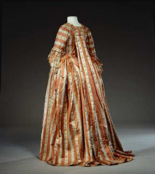 Frauenkleid (Robe à la Française)