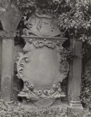 Grabmal für den Apotheker Gottfried Haugk (gestorben 1724)