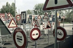 Lausanne: Verkehrsschilder