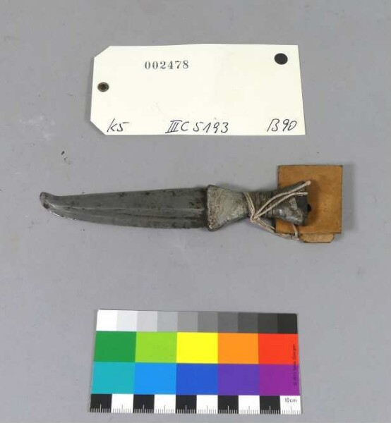 Knife with sheath