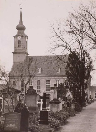 Dresden-Friedrichstadt. Matthäuskirche (1728-1730, M. D. Pöppelmann) und Friedhof (Anlegung 1725)