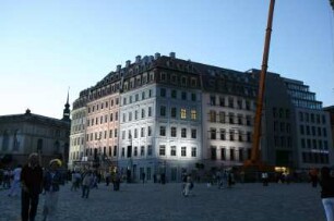 Dresden-Altstadt, Neumarkt 1-3. QF Hotel mit Weigelschem Haus sowie Wohn- und Geschäftshäusern. Eckansicht