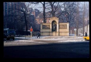 v.Graefe-Denkmal 21.2.78.