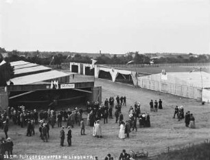 Leipzig, Flugplatz Lindenthal mit Fliegerschuppen